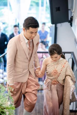 ชุดไทยเจ้าสาว ชุดไทยจักรพรรดิ์ เช่าที่แบมบี้ เวดดิ้ง ห้วยขวาง